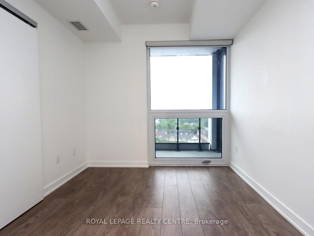 









28


Ann

Street, 1119,
Mississauga,




ON
L5G 0E1

