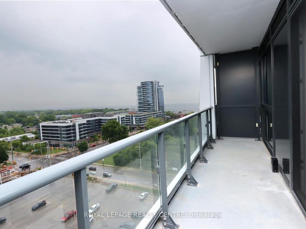 









28


Ann

Street, 1119,
Mississauga,




ON
L5G 0E1

