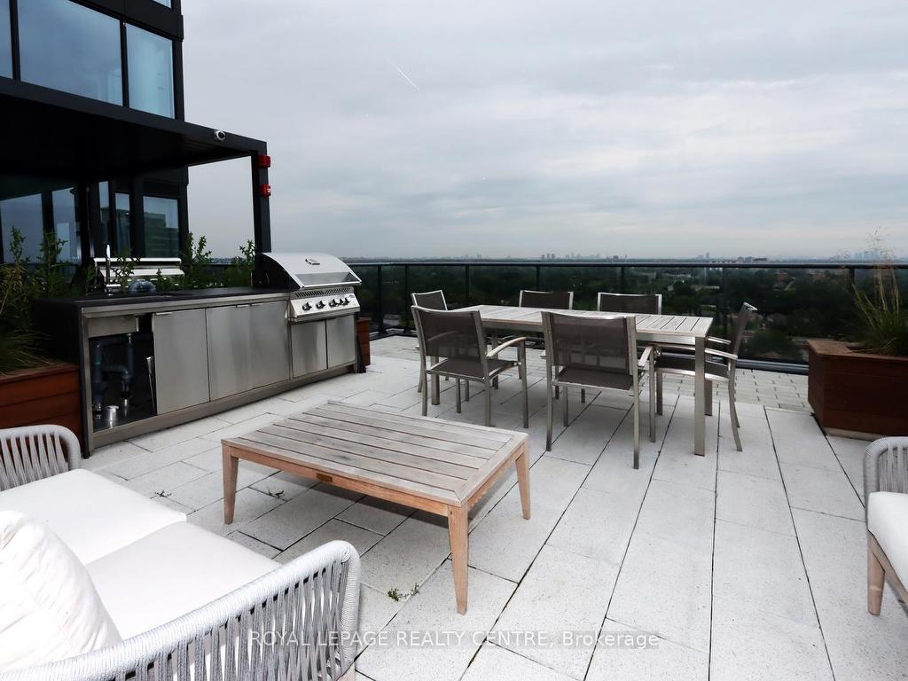 









28


Ann

Street, 1119,
Mississauga,




ON
L5G 0E1

