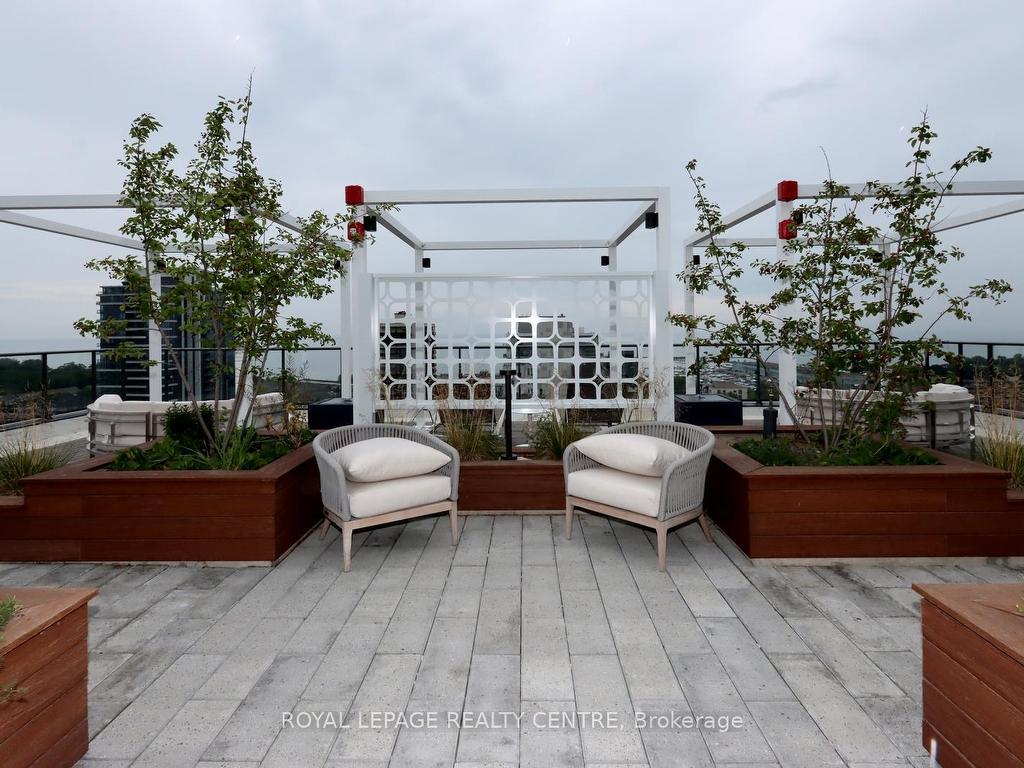 









28


Ann

Street, 1119,
Mississauga,




ON
L5G 0E1

