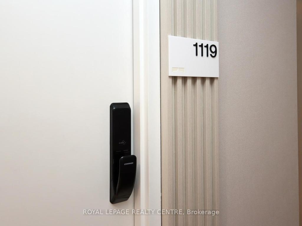 









28


Ann

Street, 1119,
Mississauga,




ON
L5G 0E1

