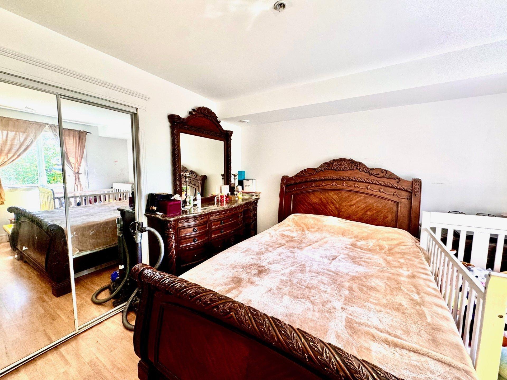 









16769


Boul. de Pierrefonds

, 203,
Montréal (Pierrefonds-Roxboro),




QC
H9H5L8

