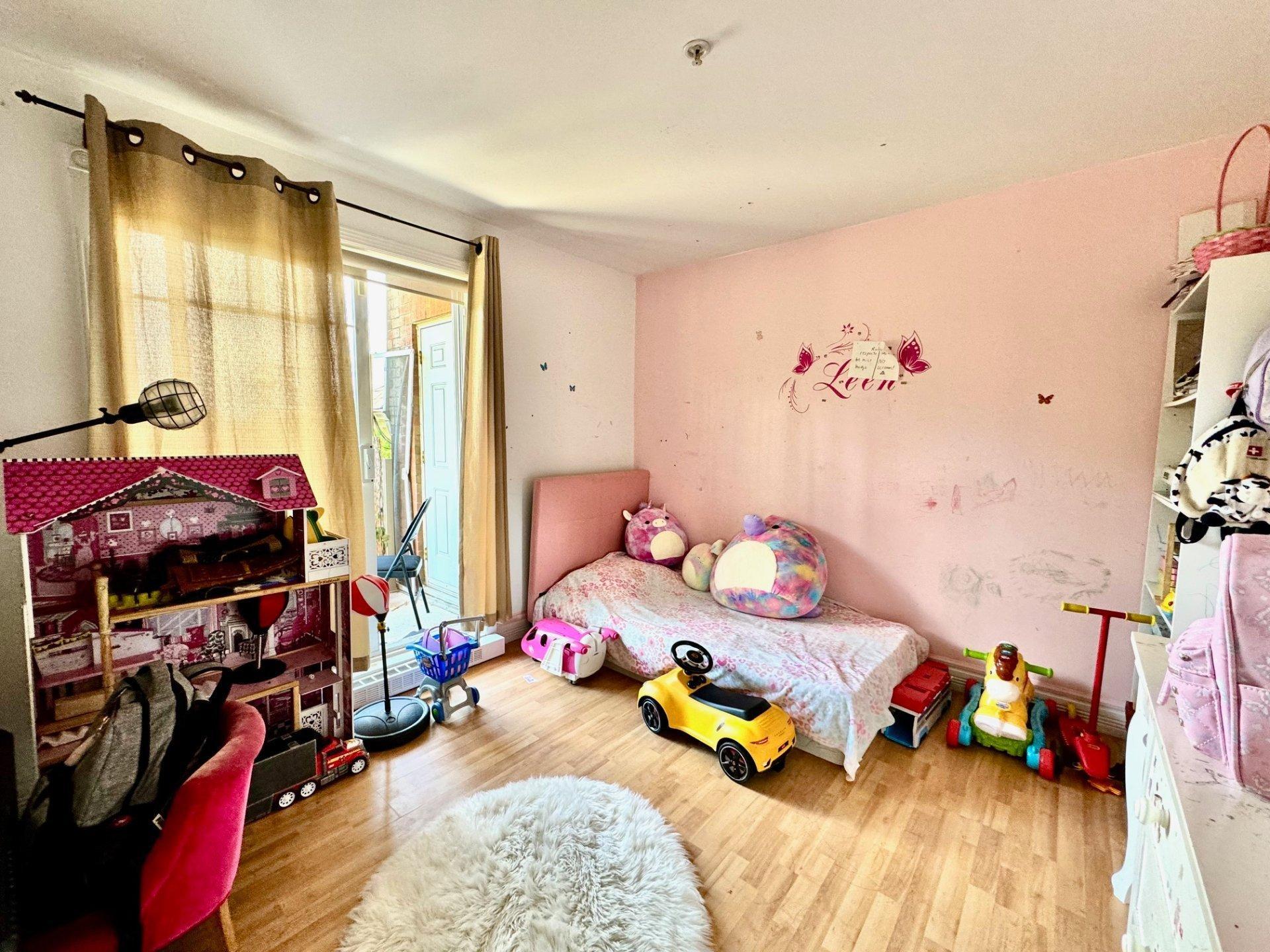 









16769


Boul. de Pierrefonds

, 203,
Montréal (Pierrefonds-Roxboro),




QC
H9H5L8

