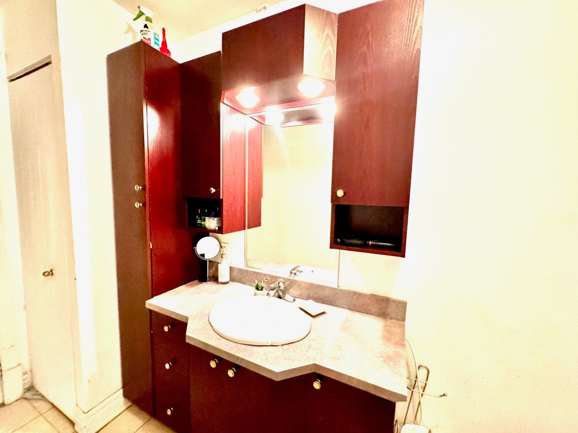 









16769


Boul. de Pierrefonds

, 203,
Montréal (Pierrefonds-Roxboro),




QC
H9H5L8

