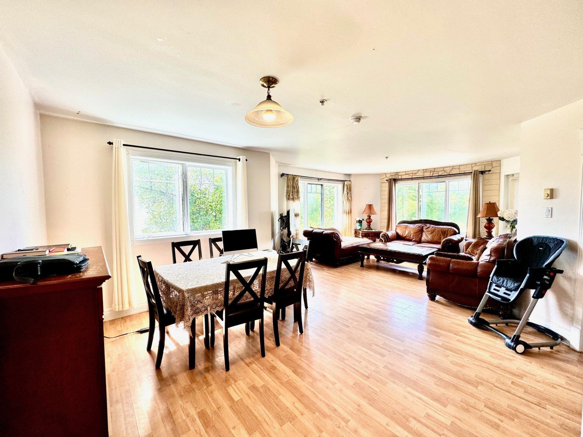 









16769


Boul. de Pierrefonds

, 203,
Montréal (Pierrefonds-Roxboro),




QC
H9H5L8

