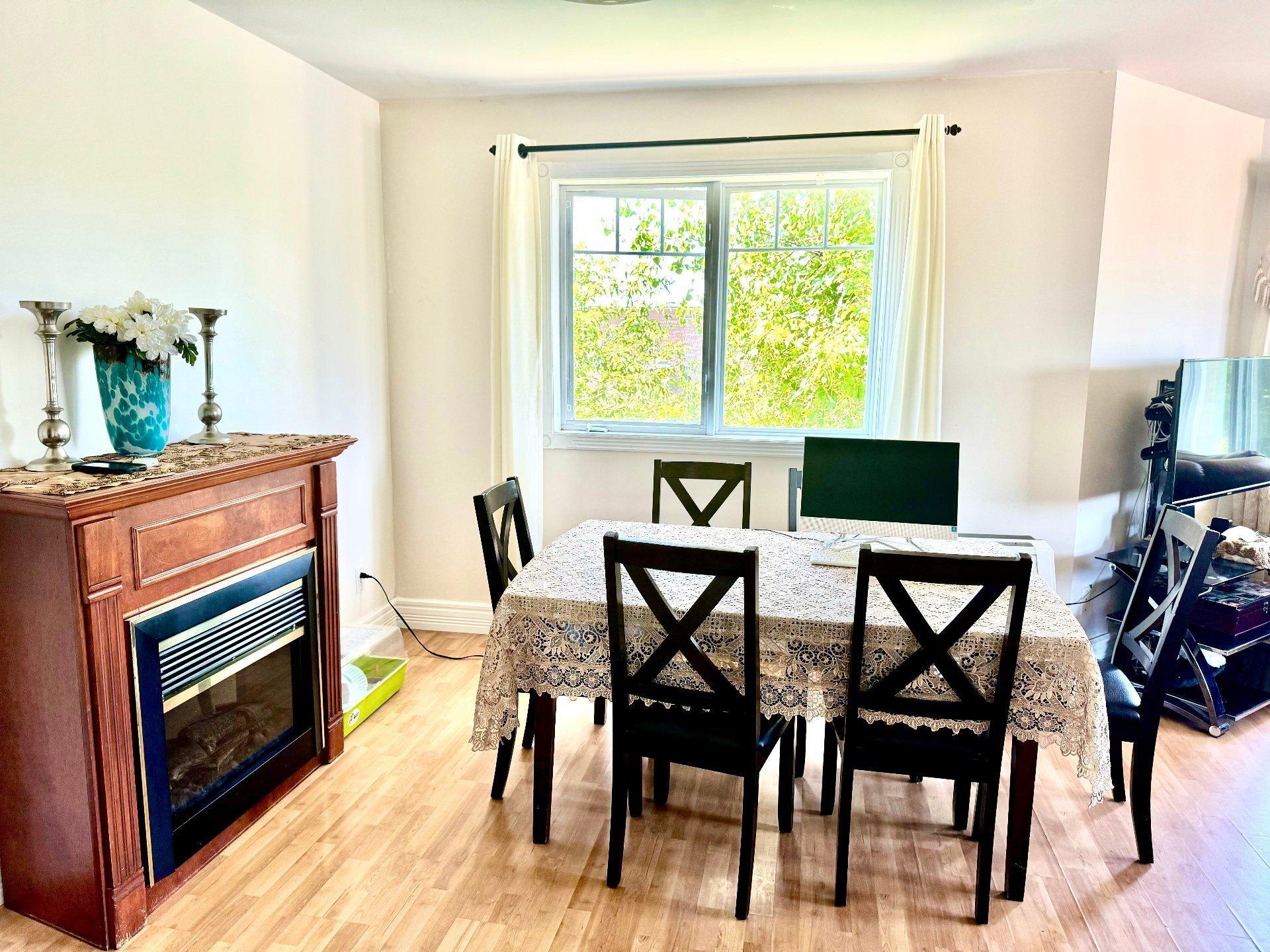 









16769


Boul. de Pierrefonds

, 203,
Montréal (Pierrefonds-Roxboro),




QC
H9H5L8

