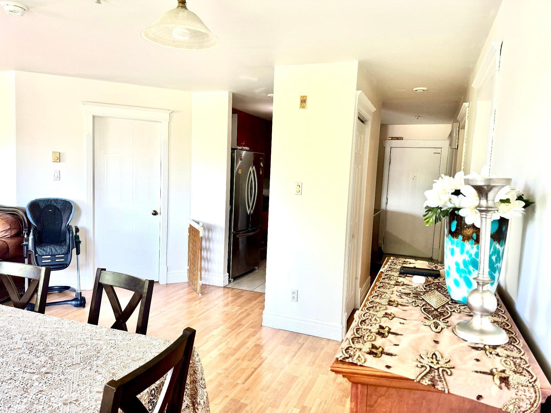 









16769


Boul. de Pierrefonds

, 203,
Montréal (Pierrefonds-Roxboro),




QC
H9H5L8

