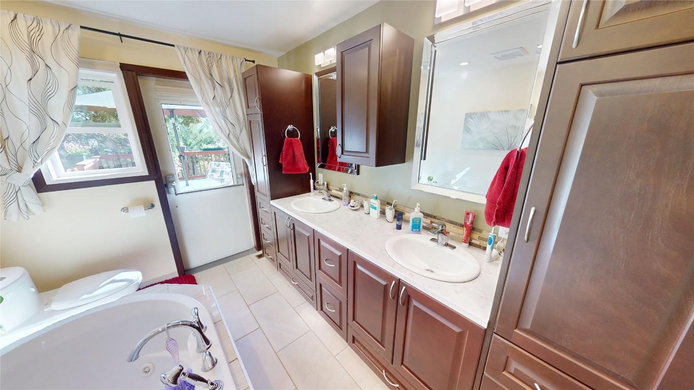 









821


Westwood

Drive,
Cranbrook,




BC
V1C 4H5

