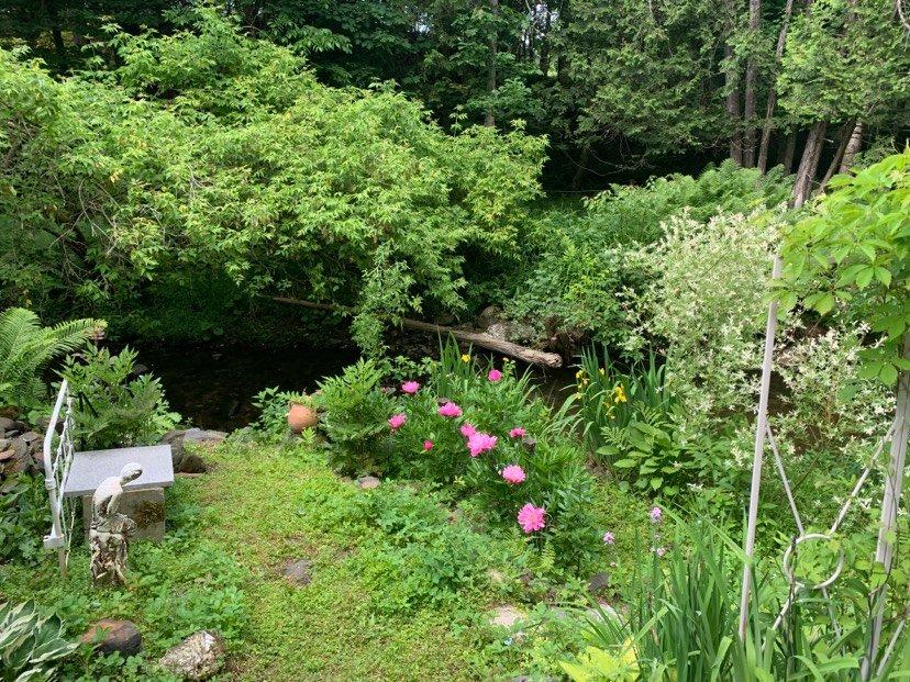 









695


Ch. de Stanstead

,
Ogden,







QC
J0B3E3


