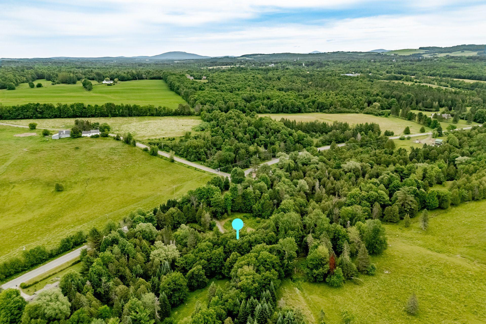 









695


Ch. de Stanstead

,
Ogden,







QC
J0B3E3


