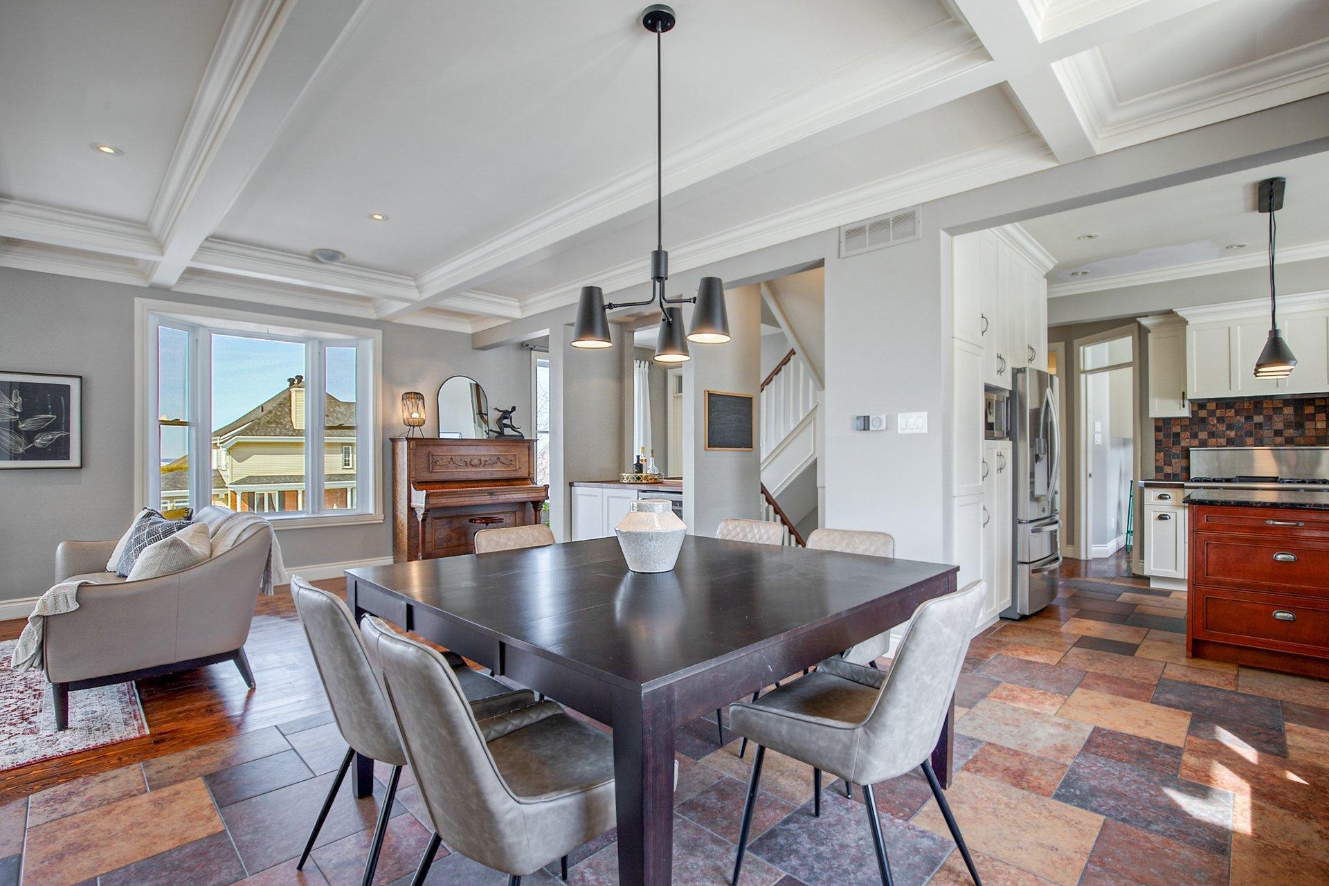 









429


Rue des Plateaux

,
Mont-Saint-Hilaire,




QC
J3H6E6


