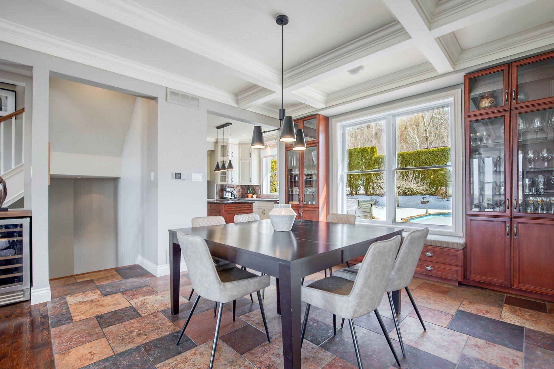 









429


Rue des Plateaux

,
Mont-Saint-Hilaire,




QC
J3H6E6

