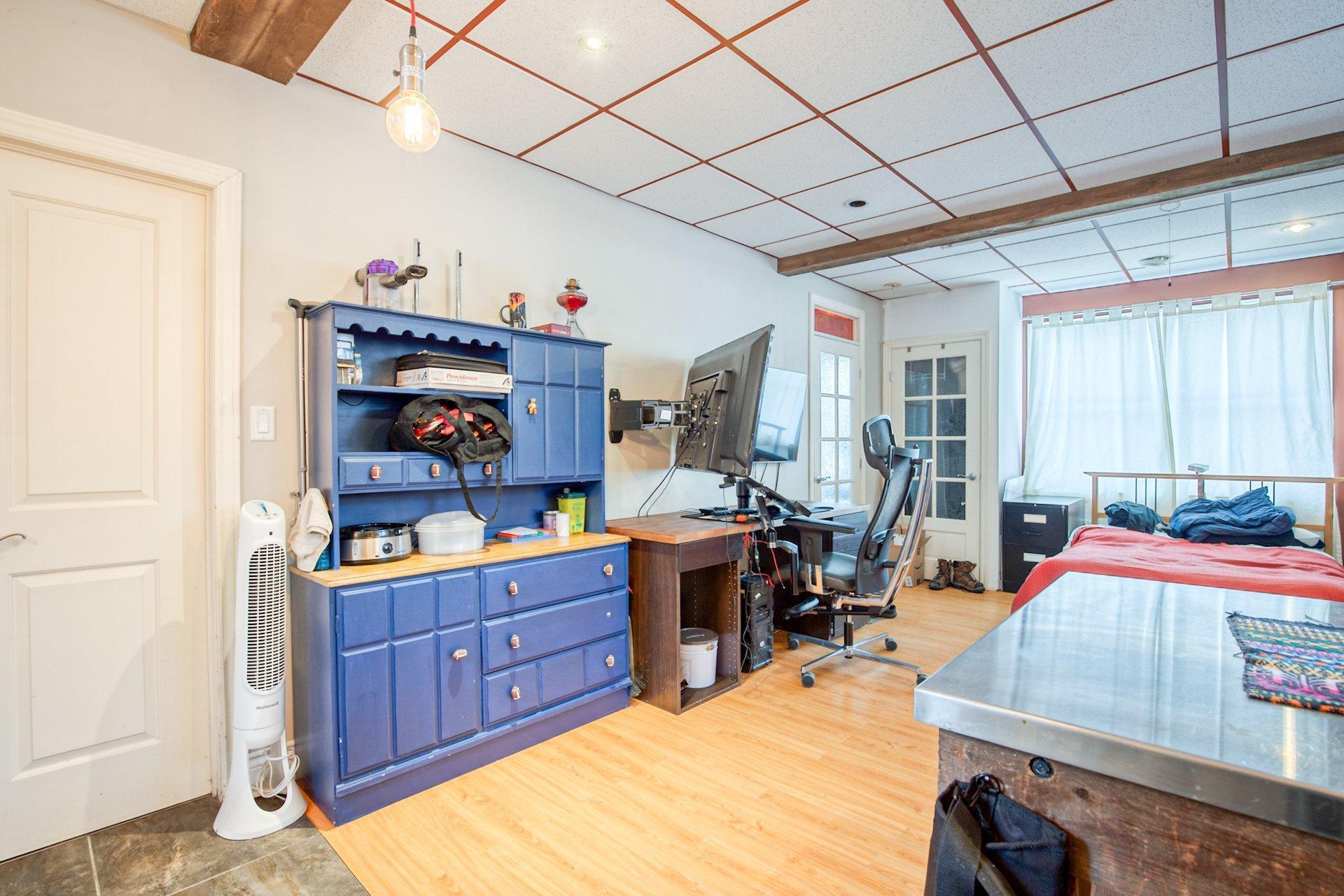 









429


Rue des Plateaux

,
Mont-Saint-Hilaire,




QC
J3H6E6

