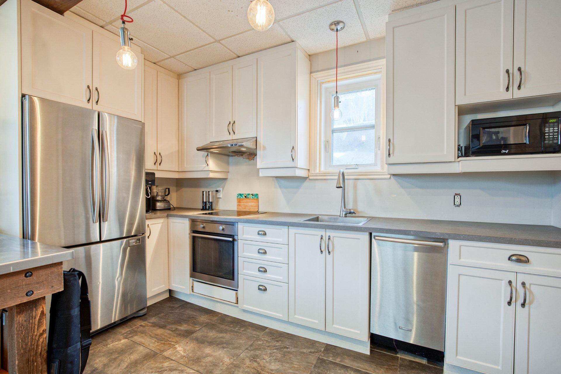 









429


Rue des Plateaux

,
Mont-Saint-Hilaire,




QC
J3H6E6

