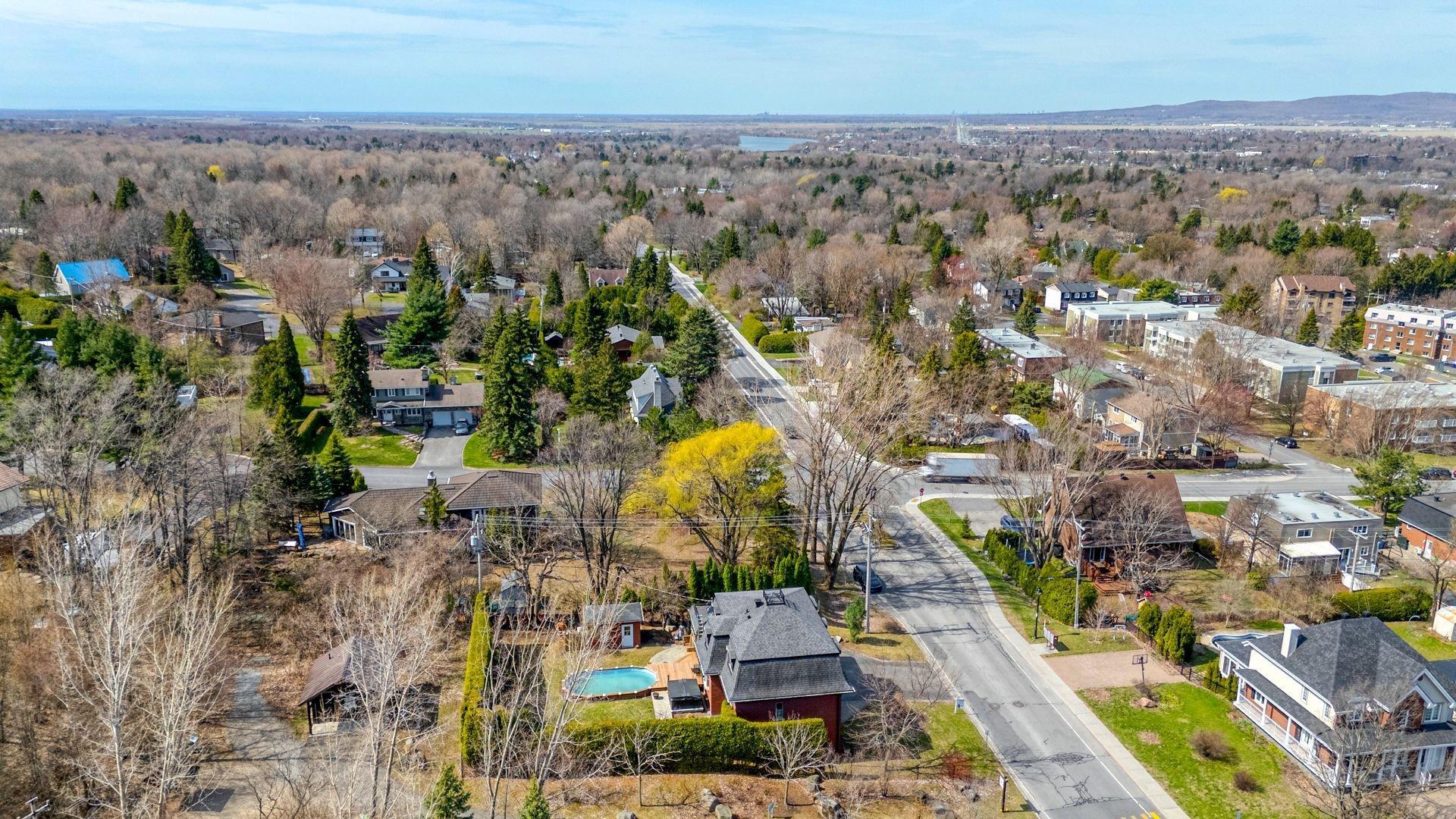 









429


Rue des Plateaux

,
Mont-Saint-Hilaire,




QC
J3H6E6

