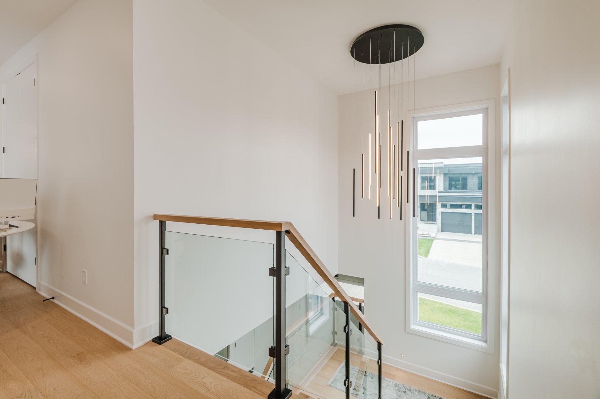 









279


Rue de l'Aigle

,
Carignan,




QC
J3L7J6

