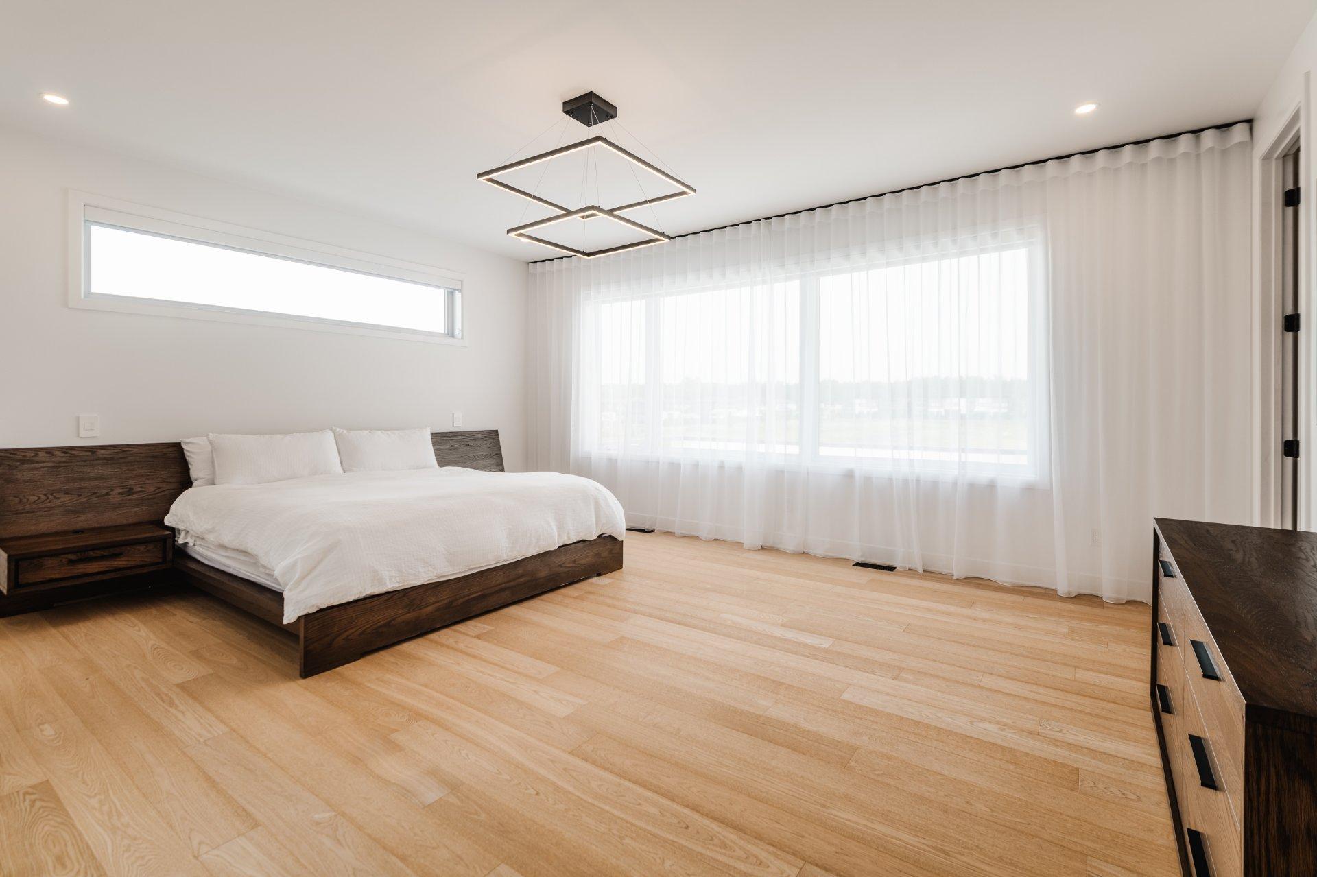 









279


Rue de l'Aigle

,
Carignan,




QC
J3L7J6

