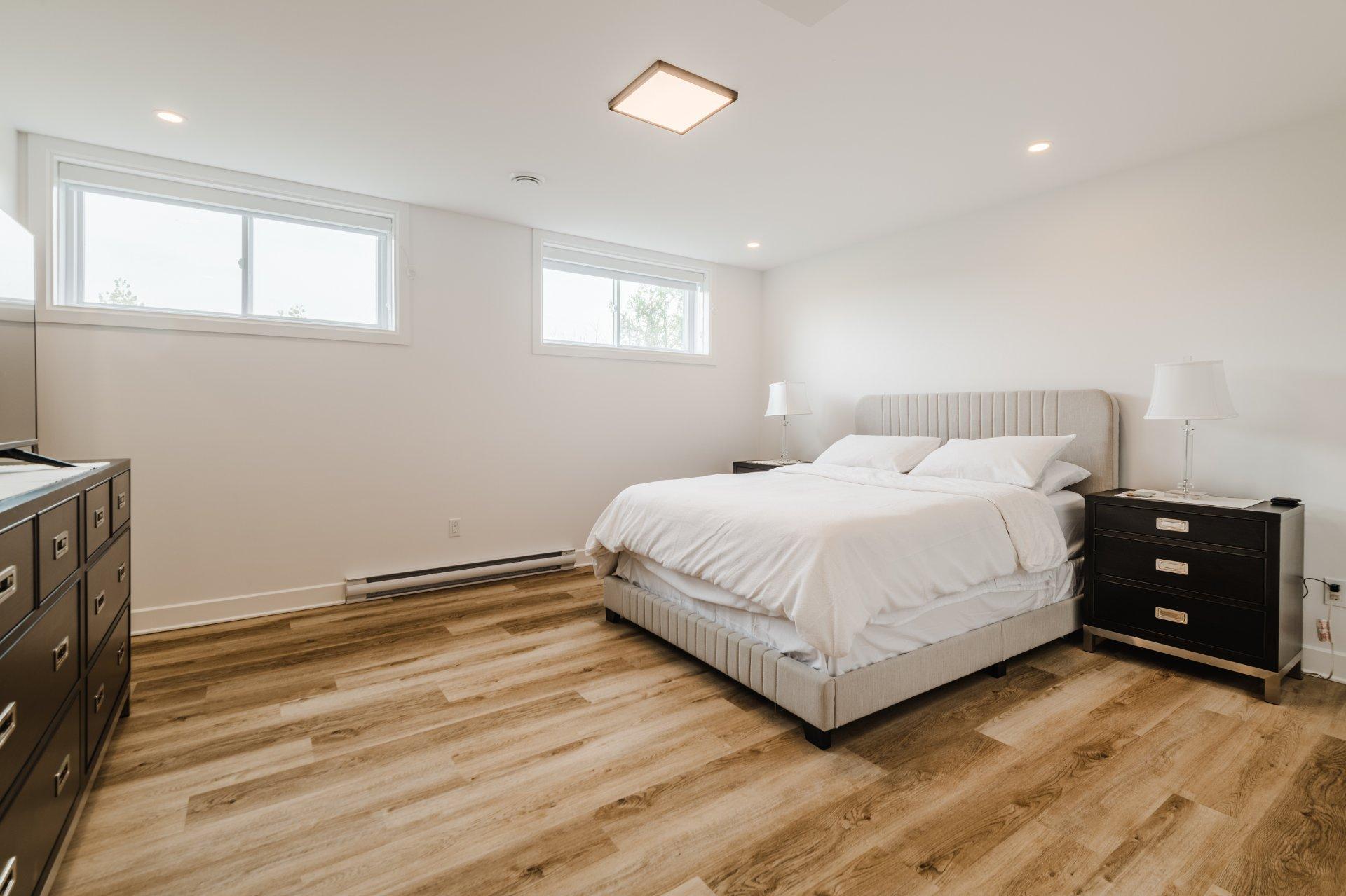 









279


Rue de l'Aigle

,
Carignan,




QC
J3L7J6

