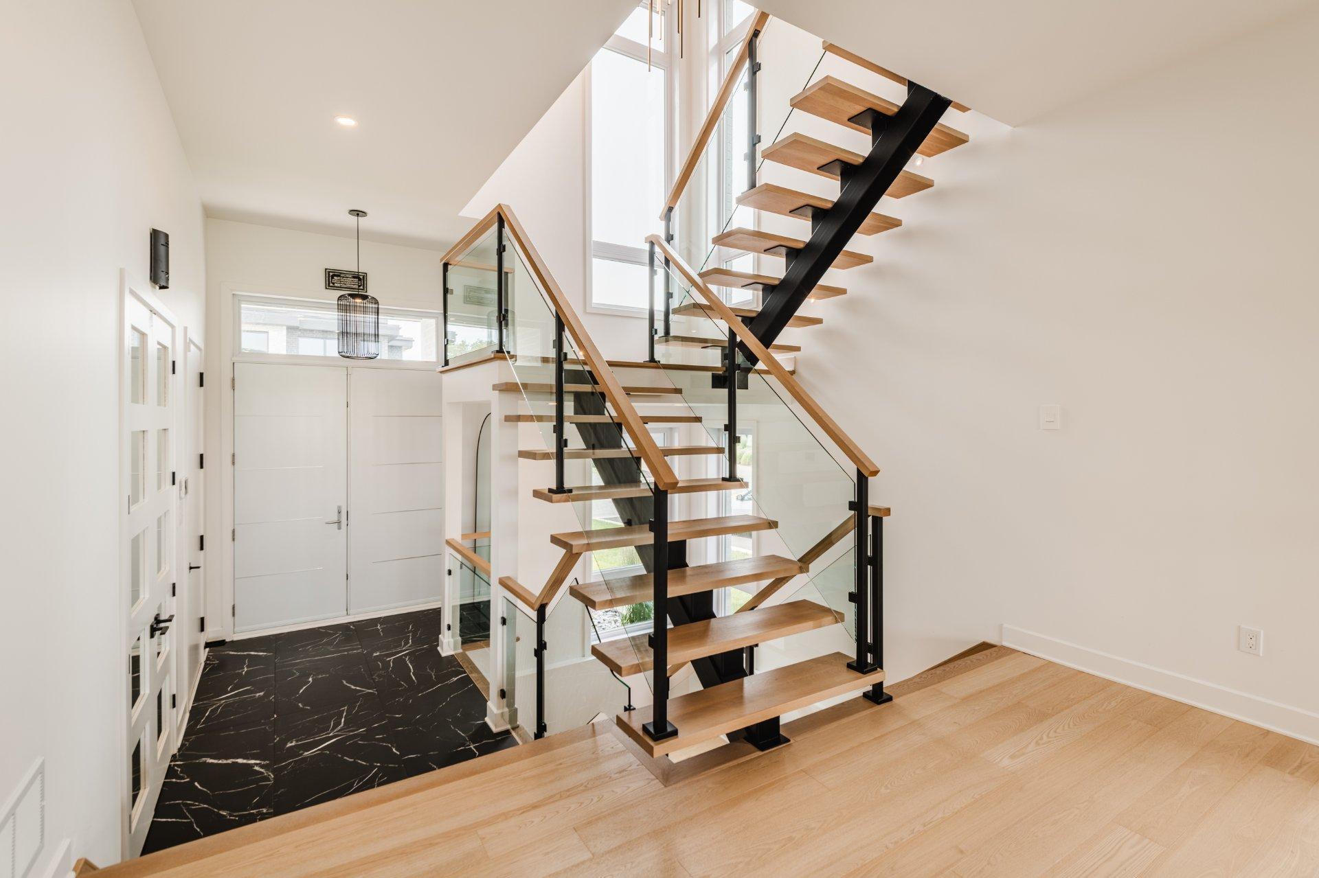 









279


Rue de l'Aigle

,
Carignan,




QC
J3L7J6

