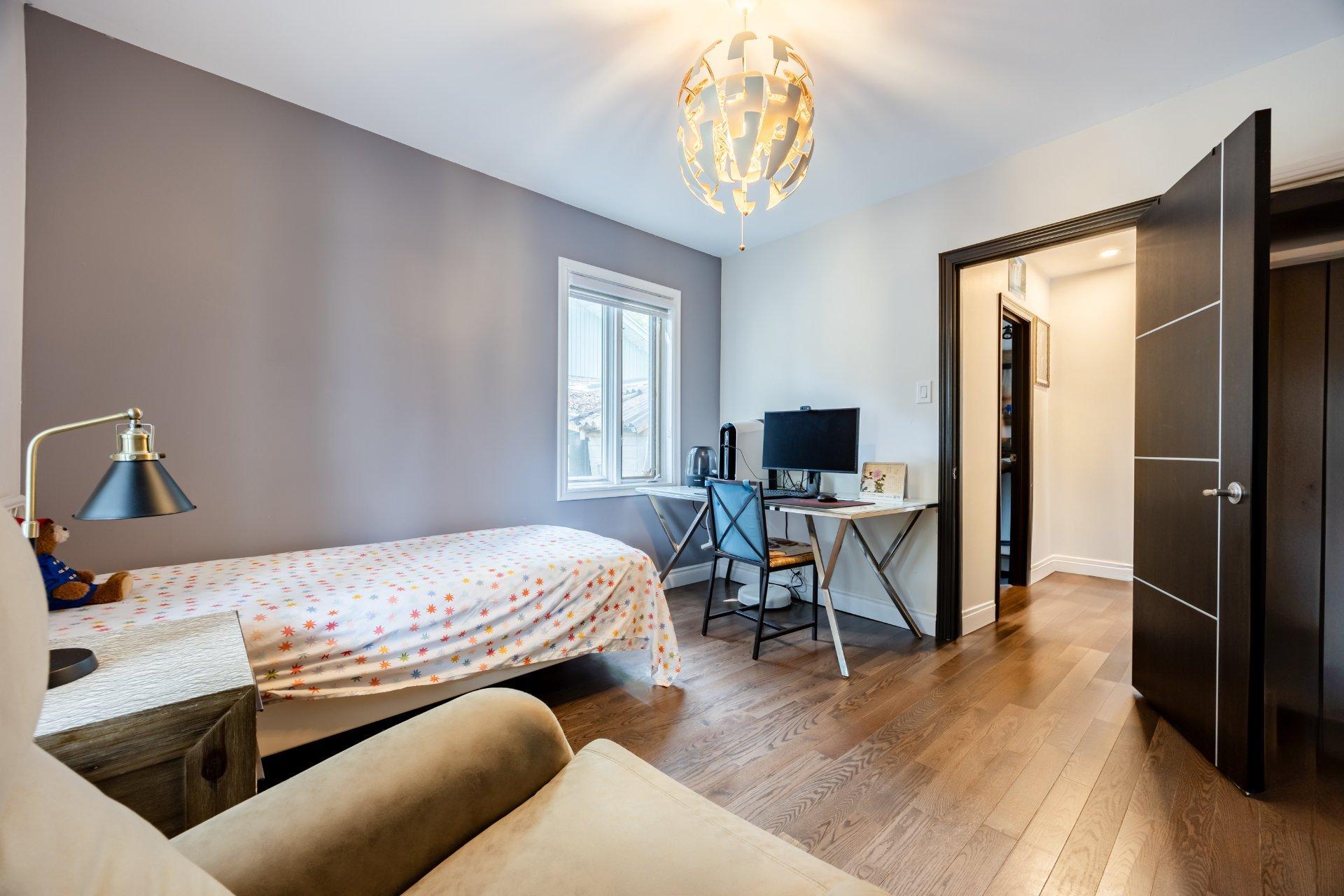 









69


2e Avenue N.

,
Montréal (Pierrefonds-Roxboro),




QC
H8Y2L1

