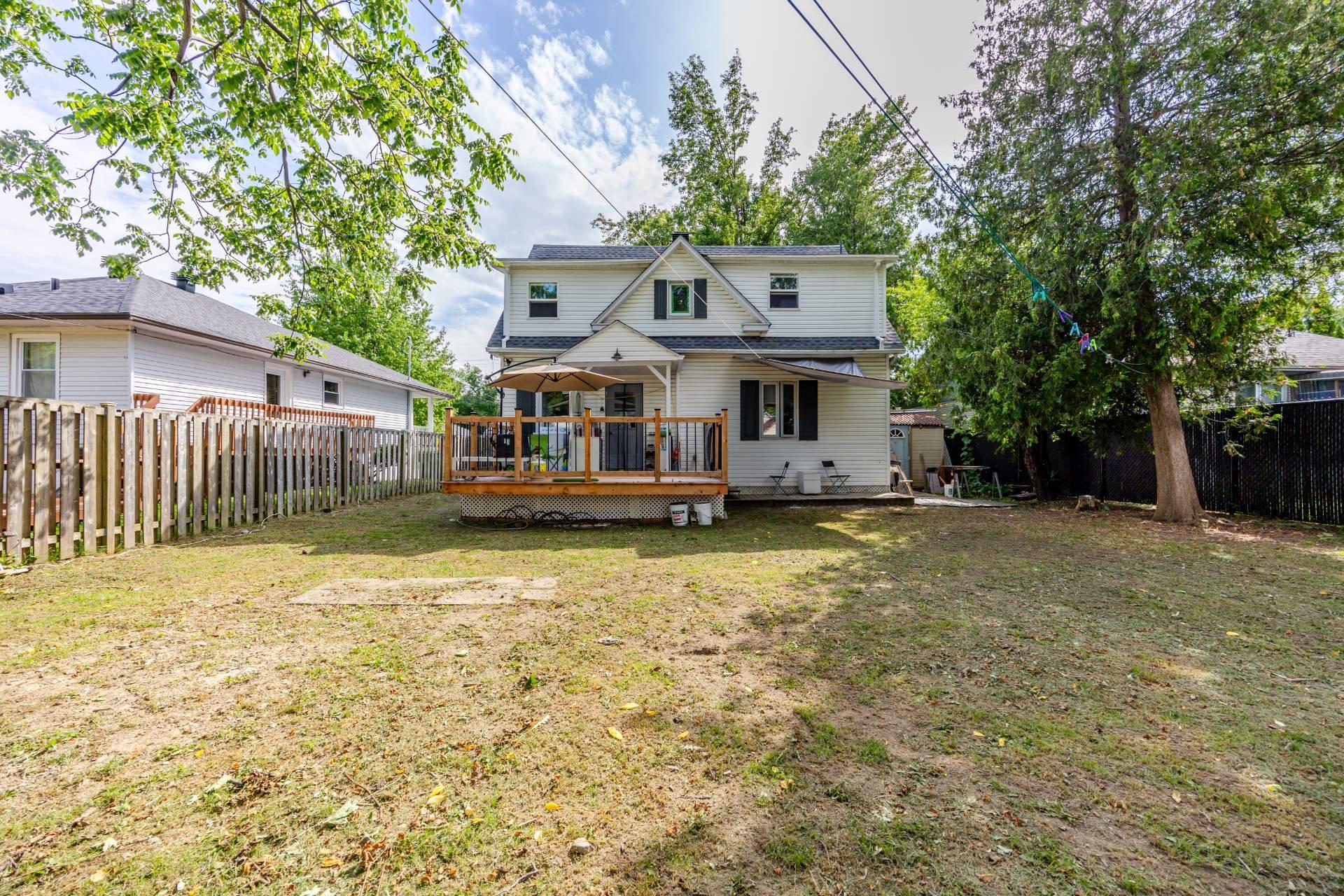 









69


2e Avenue N.

,
Montréal (Pierrefonds-Roxboro),




QC
H8Y2L1


