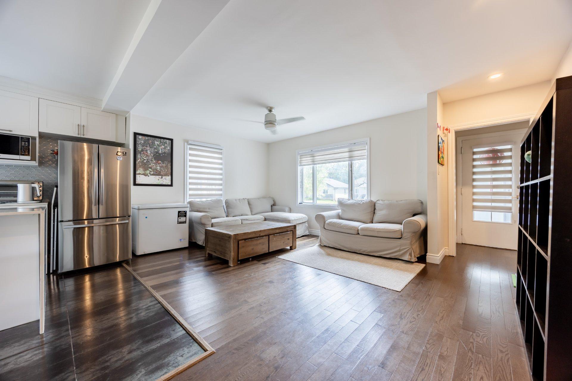









69


2e Avenue N.

,
Montréal (Pierrefonds-Roxboro),




QC
H8Y2L1

