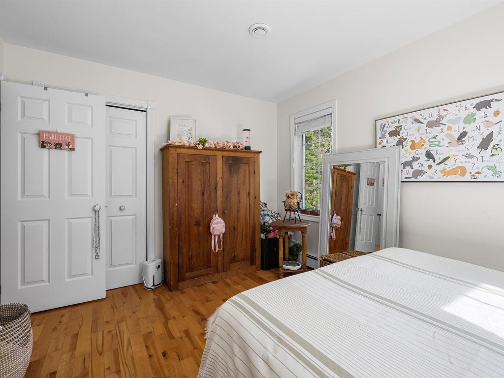 












21 Upton Park Road

,
West Royalty,




PE
C1E 1Z0


