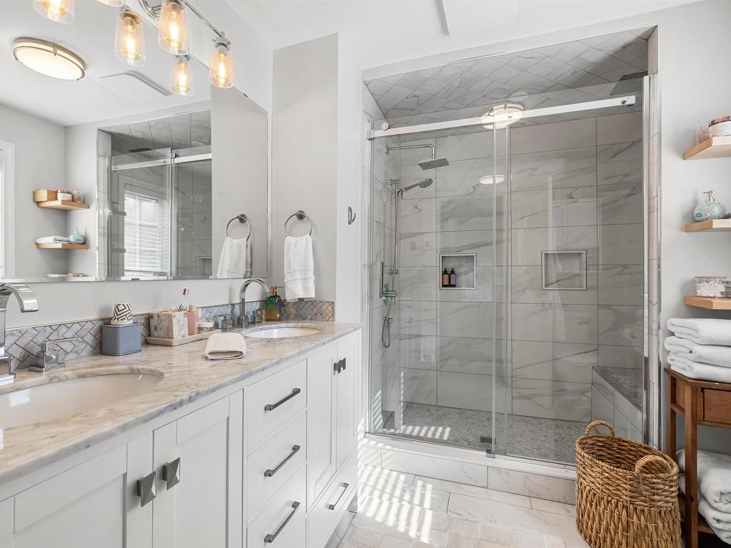 












21 Upton Park Road

,
West Royalty,




PE
C1E 1Z0

