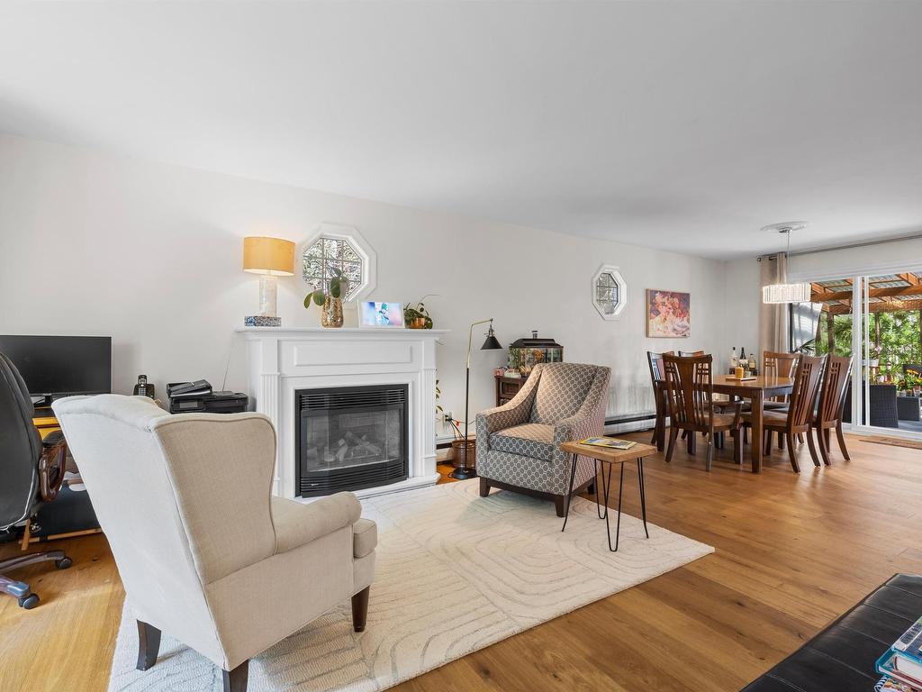 












21 Upton Park Road

,
West Royalty,




PE
C1E 1Z0

