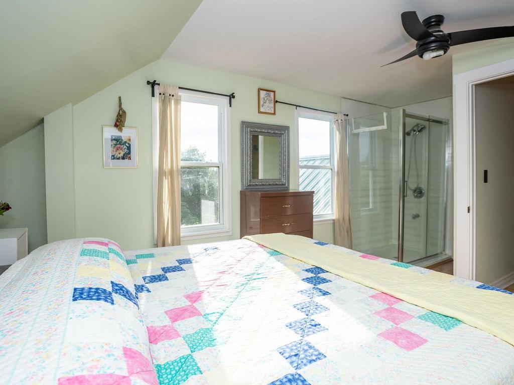 












2002 RTE 310

,
Howe Bay,




PE
C0A 2B0

