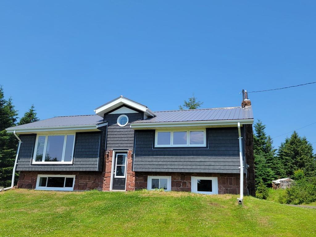 












129 Macdonald Road Road

,
Crapaud,




PE
C0A 1J0

