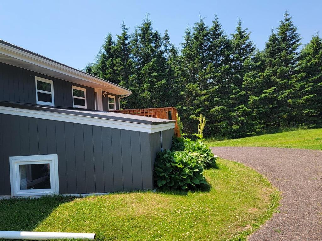 












129 Macdonald Road Road

,
Crapaud,




PE
C0A 1J0

