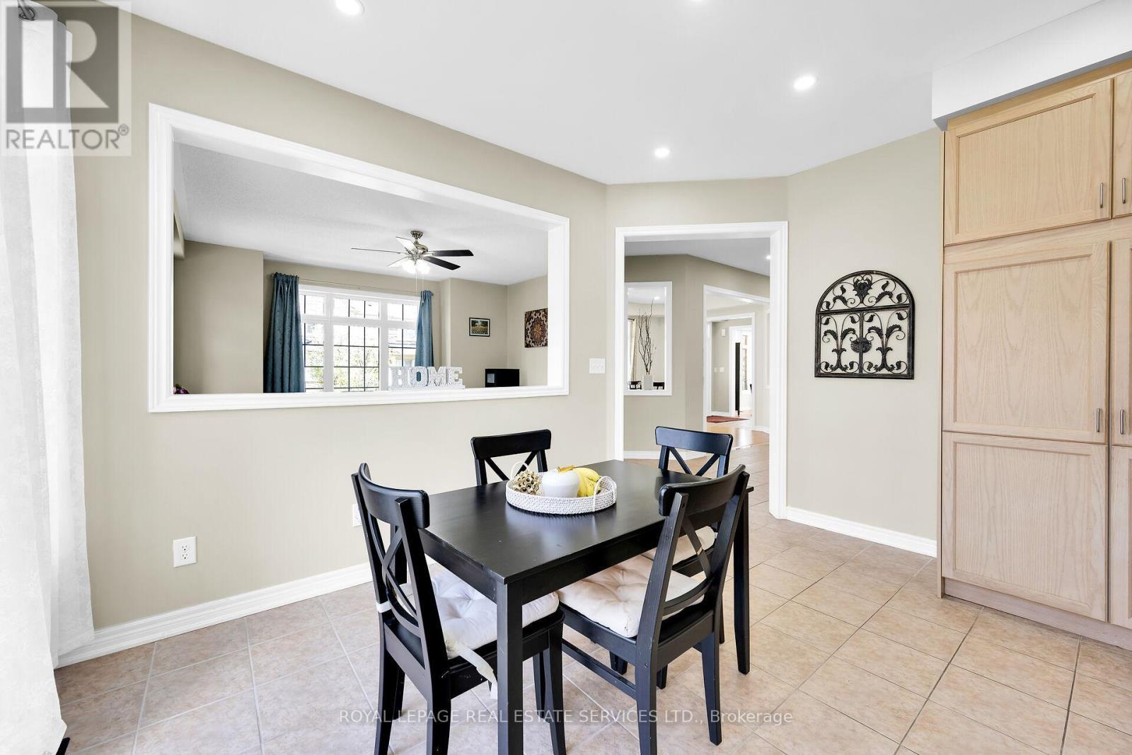 












123 ATTRIDGE CRESCENT

,
Hamilton,




Ontario
L0R2H7

