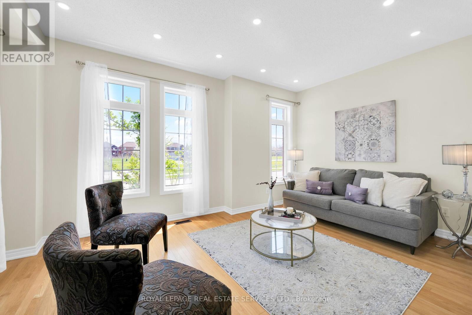 












123 ATTRIDGE CRESCENT

,
Hamilton,




Ontario
L0R2H7

