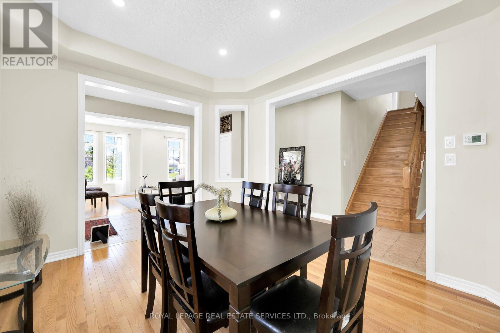 












123 ATTRIDGE CRESCENT

,
Hamilton,




Ontario
L0R2H7

