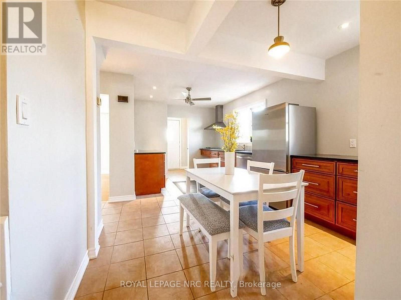 












3090 DORCHESTER ROAD

,
Niagara Falls (Stamford),




Ontario
L2J2Z7

