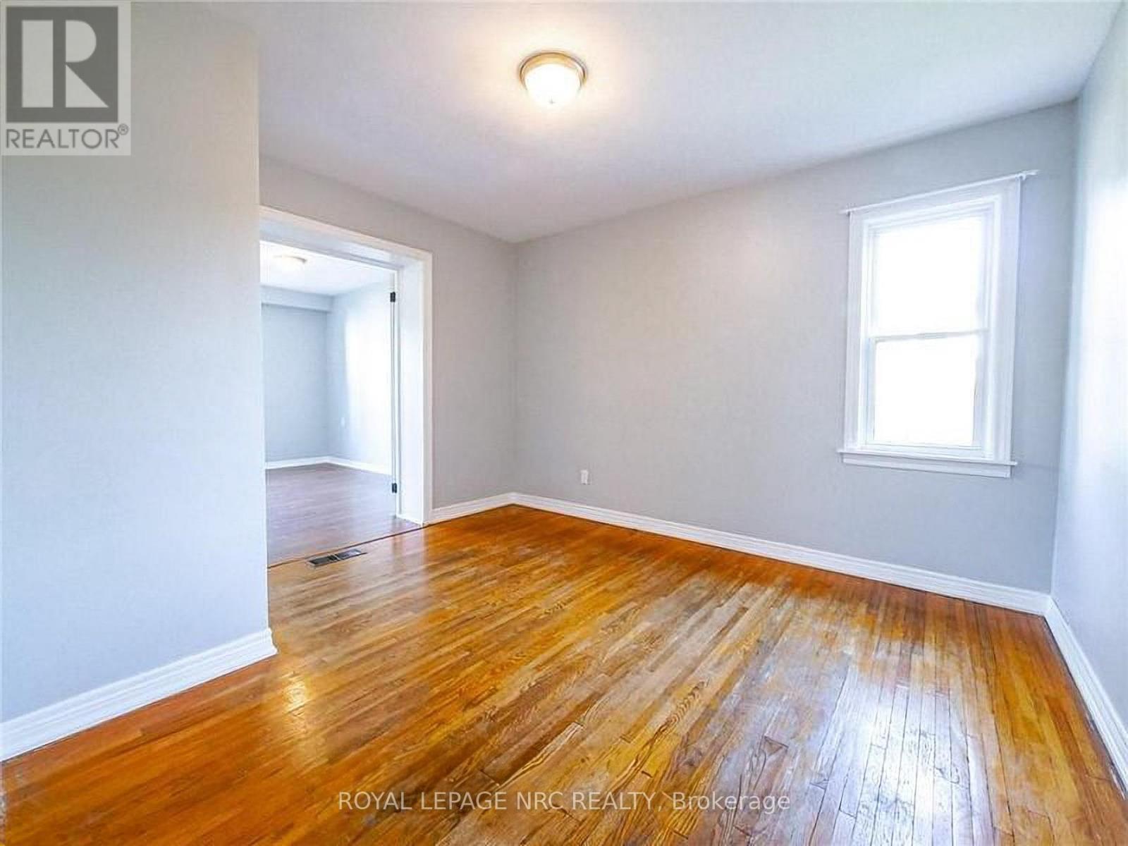 












3090 DORCHESTER ROAD

,
Niagara Falls (Stamford),




Ontario
L2J2Z7

