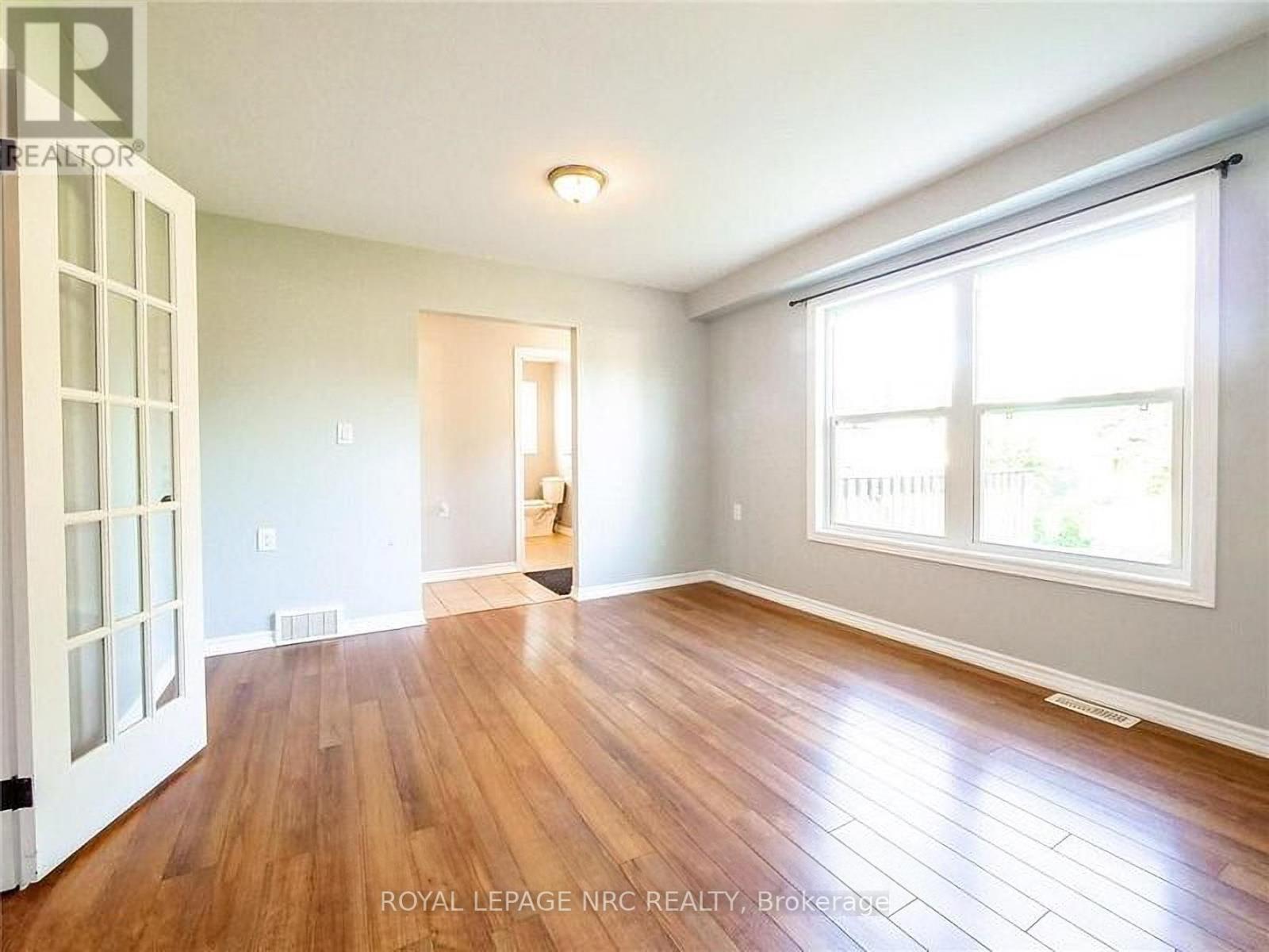 












3090 DORCHESTER ROAD

,
Niagara Falls (Stamford),




Ontario
L2J2Z7

