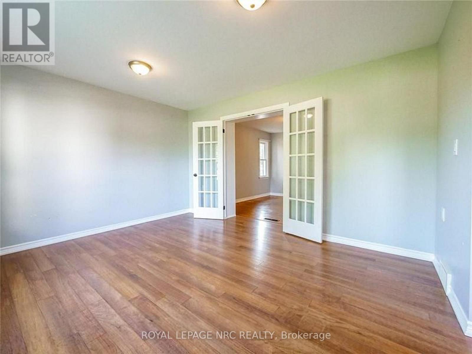 












3090 DORCHESTER ROAD

,
Niagara Falls (Stamford),




Ontario
L2J2Z7

