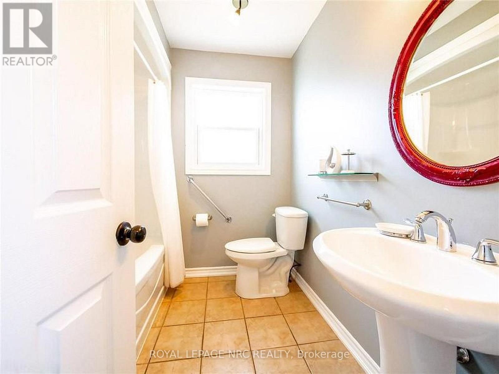 












3090 DORCHESTER ROAD

,
Niagara Falls (Stamford),




Ontario
L2J2Z7

