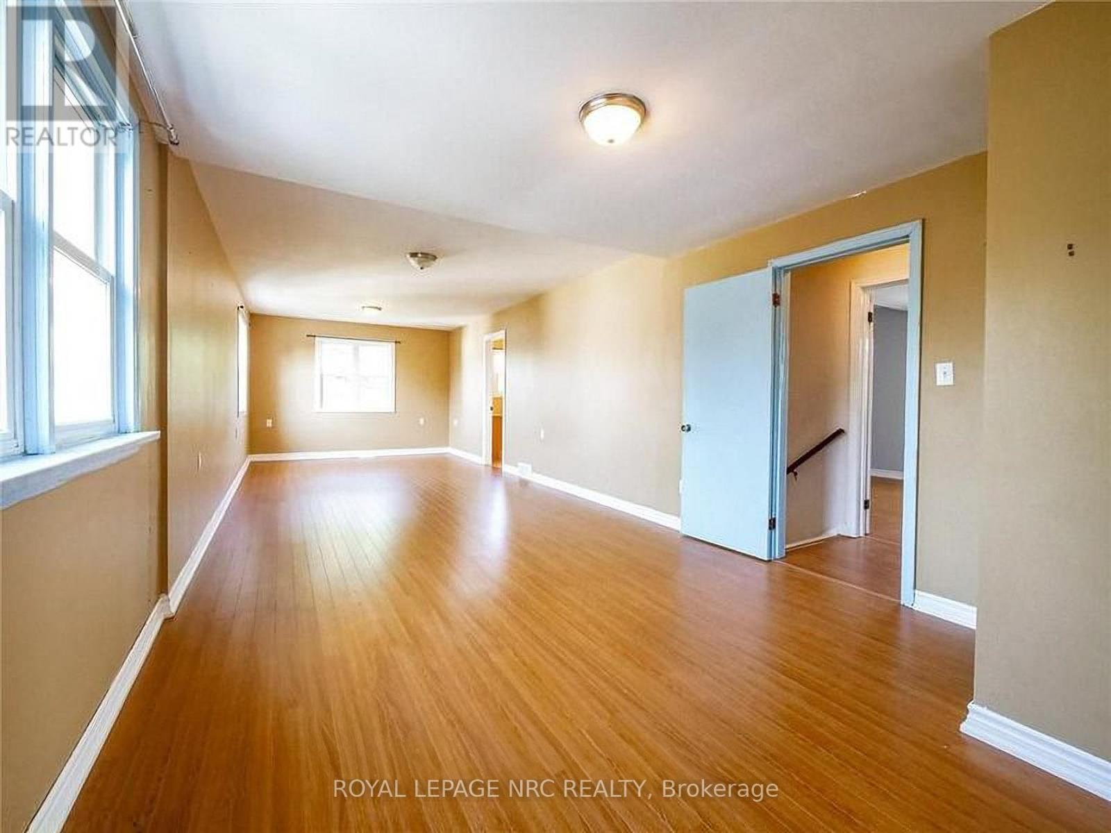 












3090 DORCHESTER ROAD

,
Niagara Falls (Stamford),




Ontario
L2J2Z7

