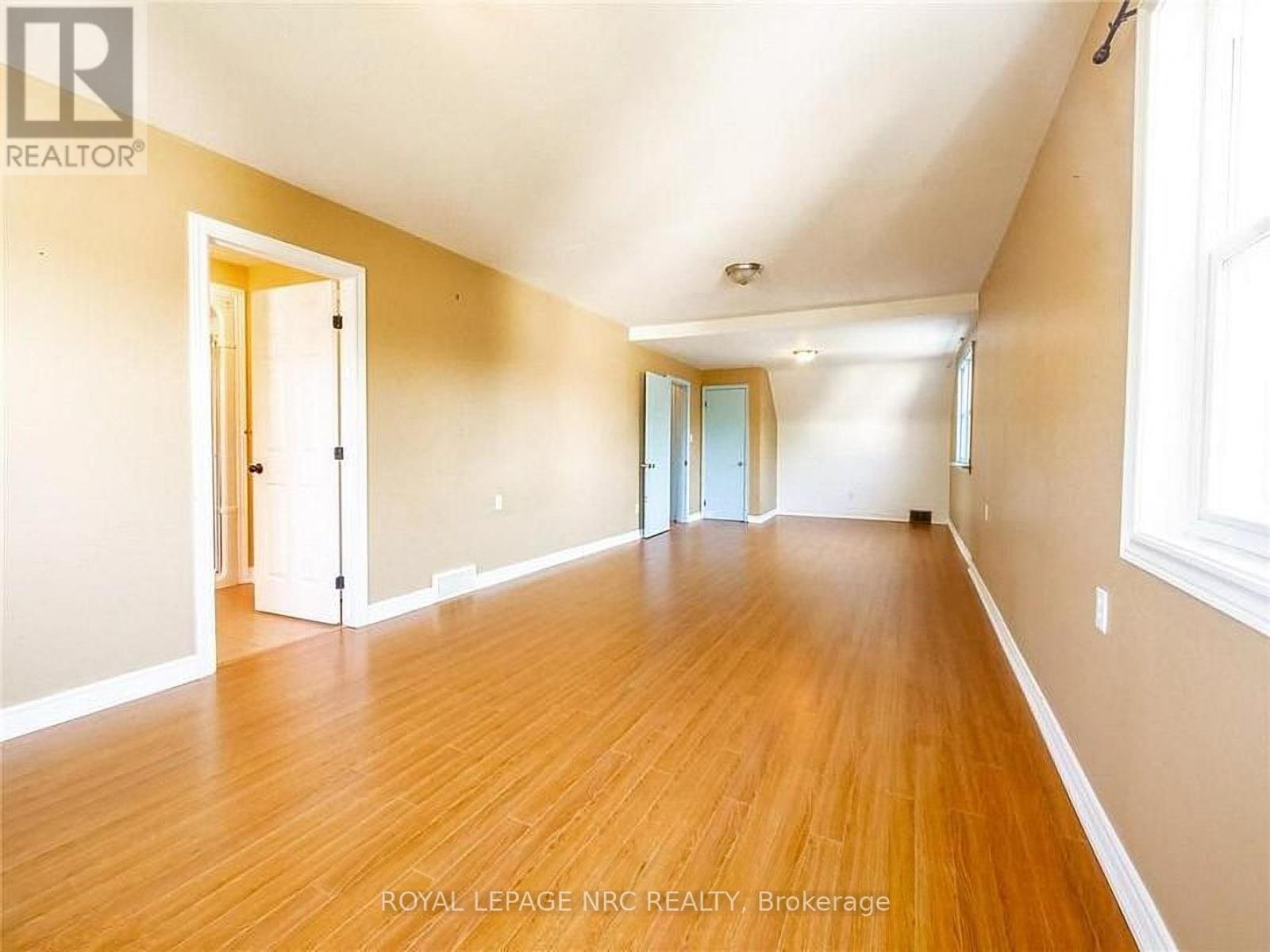 












3090 DORCHESTER ROAD

,
Niagara Falls (Stamford),




Ontario
L2J2Z7

