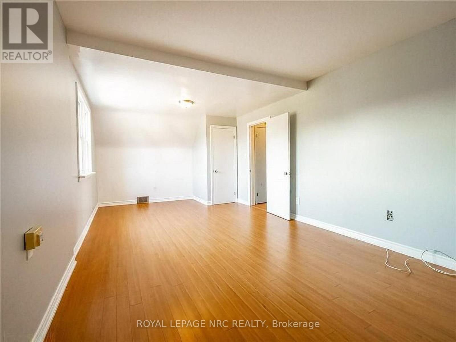 












3090 DORCHESTER ROAD

,
Niagara Falls (Stamford),




Ontario
L2J2Z7

