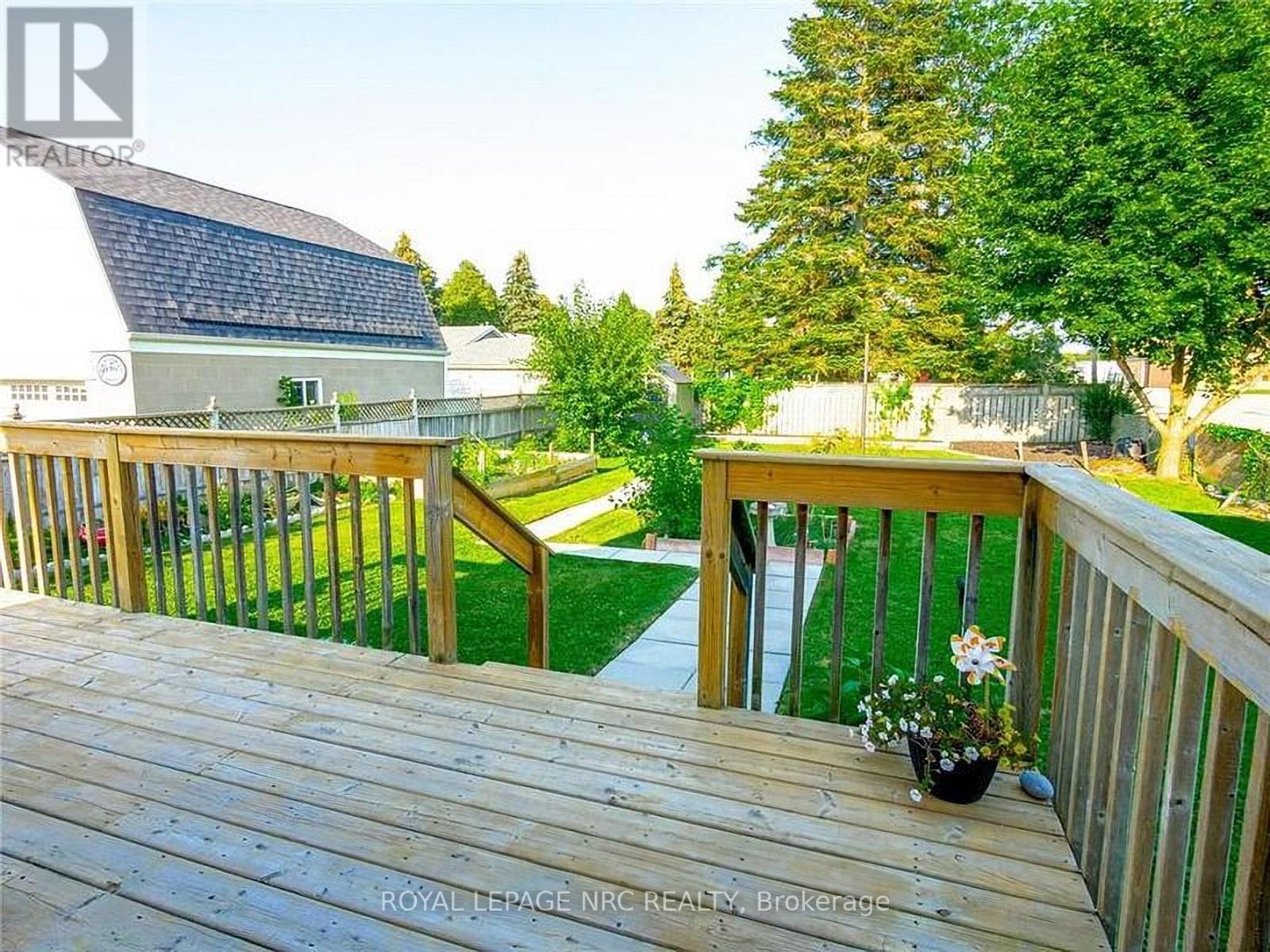 












3090 DORCHESTER ROAD

,
Niagara Falls (Stamford),




Ontario
L2J2Z7

