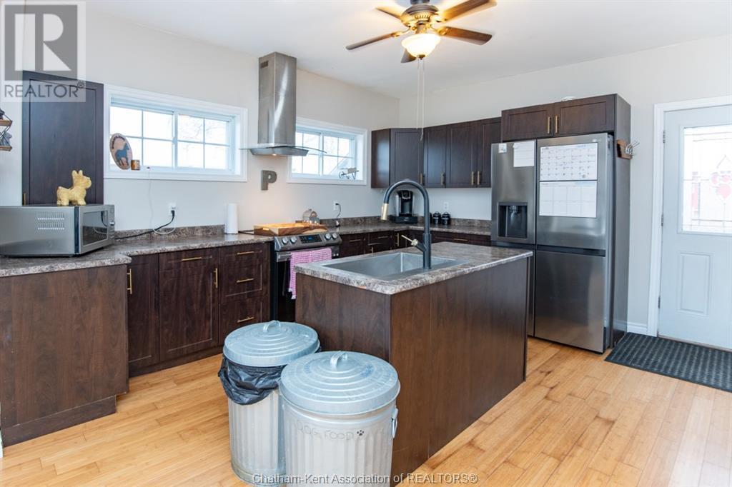 












2352 OIL HERITAGE ROAD

,
Oil Springs,




Ontario
N0N1P0


