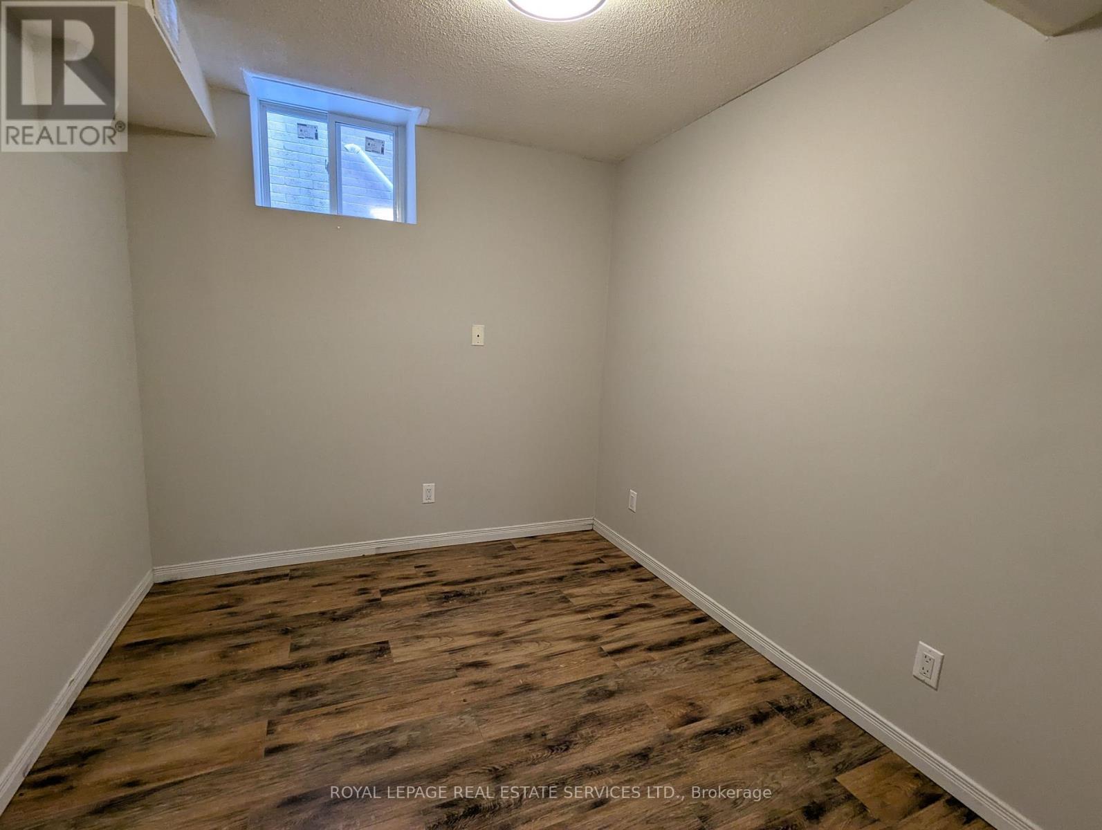 












BSMT - 6053 LEESIDE CRESCENT

,
Mississauga,




Ontario
L5M5K6

