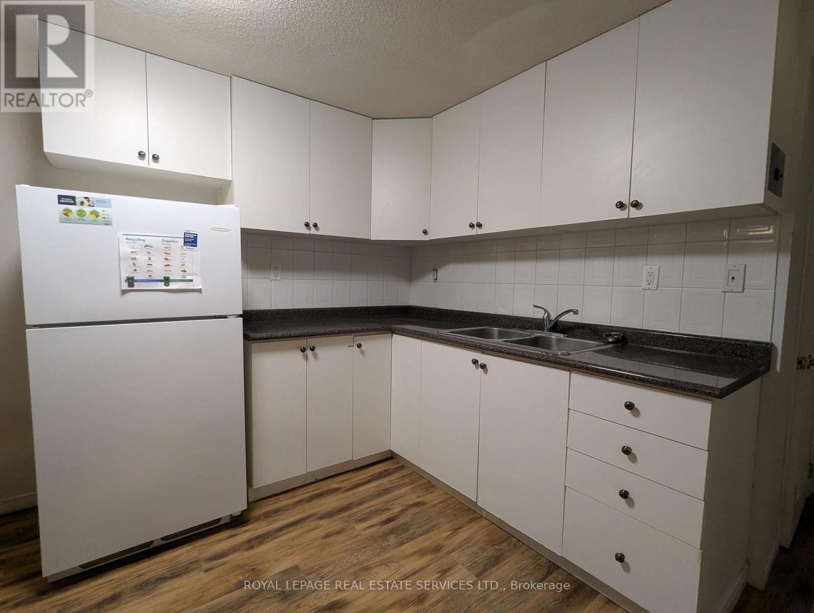 












BSMT - 6053 LEESIDE CRESCENT

,
Mississauga,




Ontario
L5M5K6

