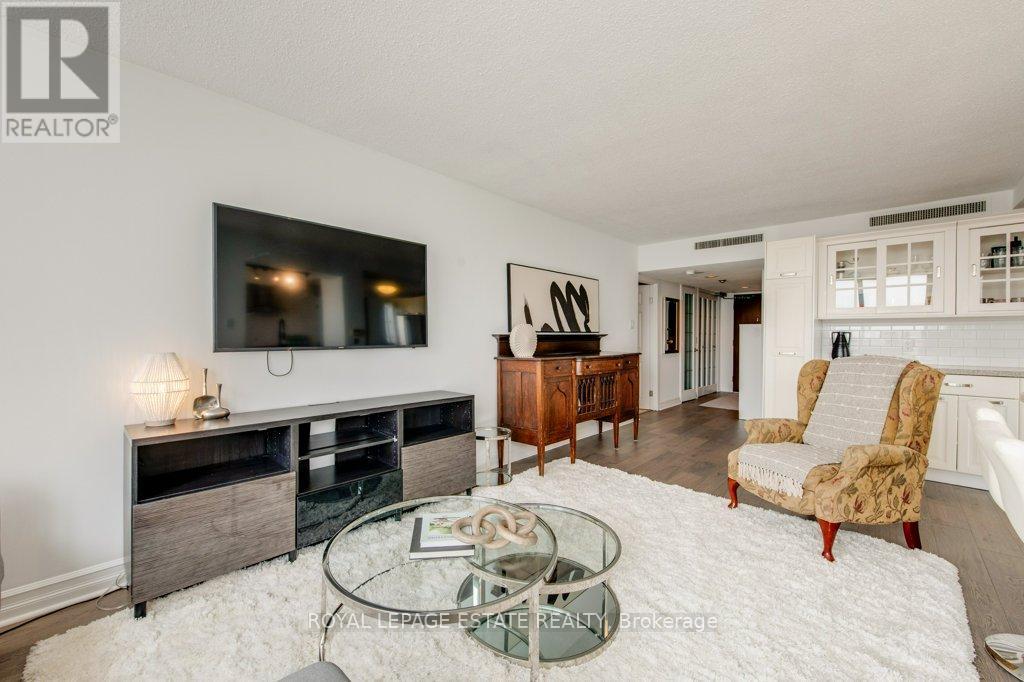 












1012 - 160 ALTON TOWERS CIRCLE

,
Toronto,




Ontario
M1V4X8

