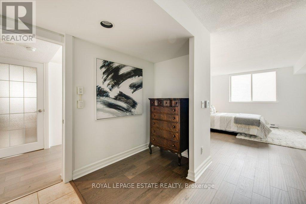 












1012 - 160 ALTON TOWERS CIRCLE

,
Toronto,




Ontario
M1V4X8

