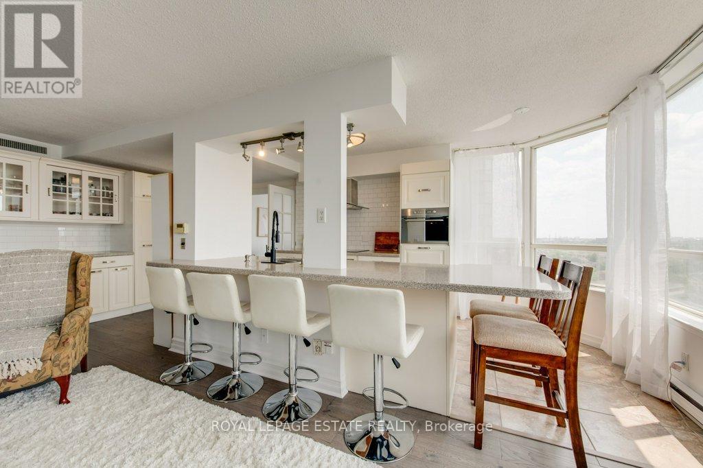 












1012 - 160 ALTON TOWERS CIRCLE

,
Toronto,




Ontario
M1V4X8

